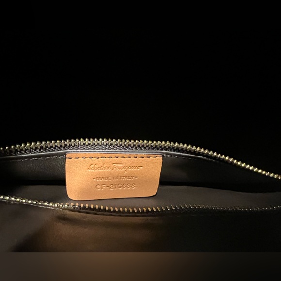 Salvatore Ferragamo “Fiona” Shoulder Bag - Picture 3 of 15